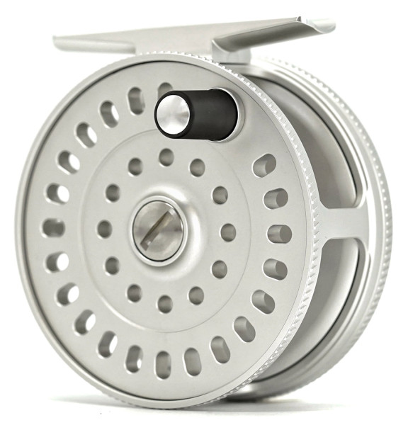 Iwana MINAMI Trout Fly Reel silver